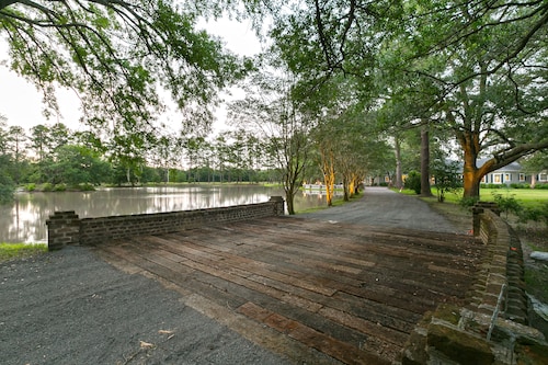 Charming one bedroom Carriage House a part of the Eden at Gracefield Event Venue