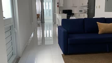 Chambre Double pour 1 personne | Coin séjour | TV connectée de 50 cm avec chaßnes par satellite, télévision, Netflix