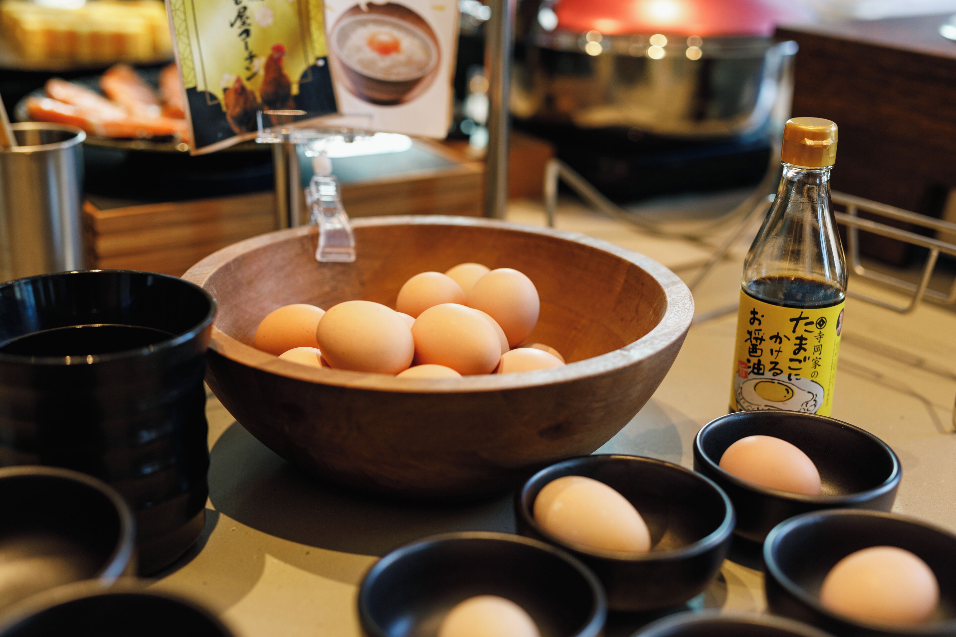 daily buffet breakfast (jpy 1800 per person)