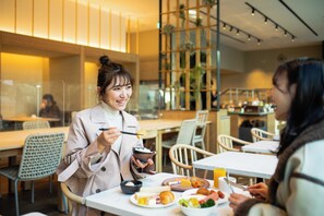 Daily buffet breakfast for a fee - Montblanc Hotel RAFFINE NAGOYA EKIMAE (Nagoya)