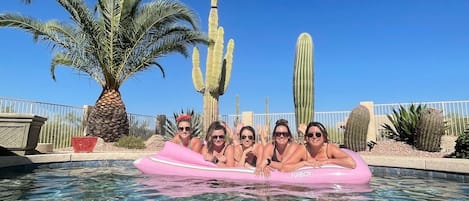 Piscine extérieure, piscine chauffée