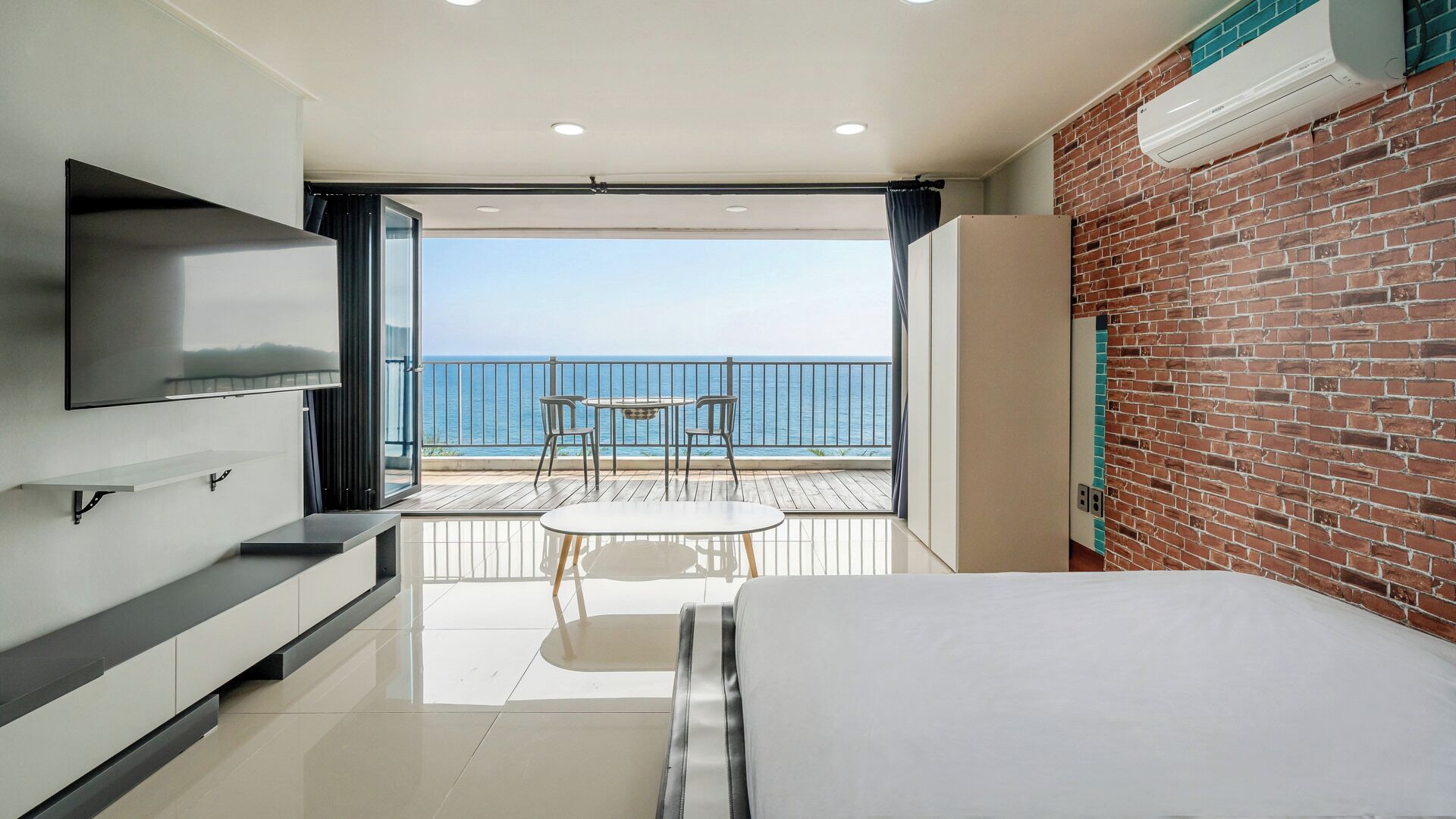 Basic Room, 1 Bedroom (PensionRoom2001(OceanView))