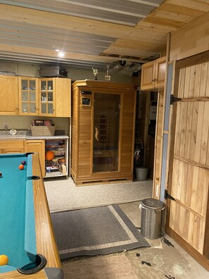 Spielezimmer