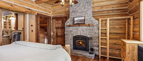 4 chambres, fer et planche à repasser, Wi-Fi gratuit, draps fournis