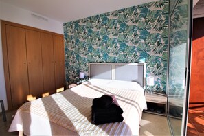 2 camere, ferro/asse da stiro