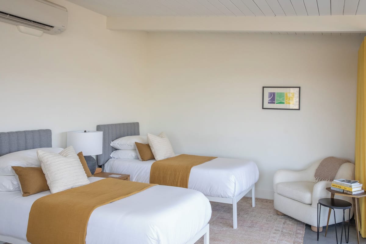 Premium Double Room | 1 bedroom, premium bedding, memory-foam beds, minibar