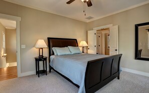 3 Schlafzimmer, Bügeleisen/Bügelbrett, kostenloses WLAN, Bettwäsche