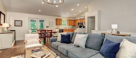 TV, fireplace, Netflix, ping pong