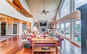 TV, fireplace, DVD player