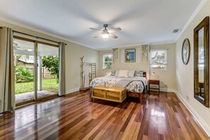 4 Schlafzimmer, Schreibtisch, Bügeleisen/Bügelbrett, kostenloses WLAN