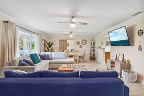 Smart-TV, bøker og PC-skjermer