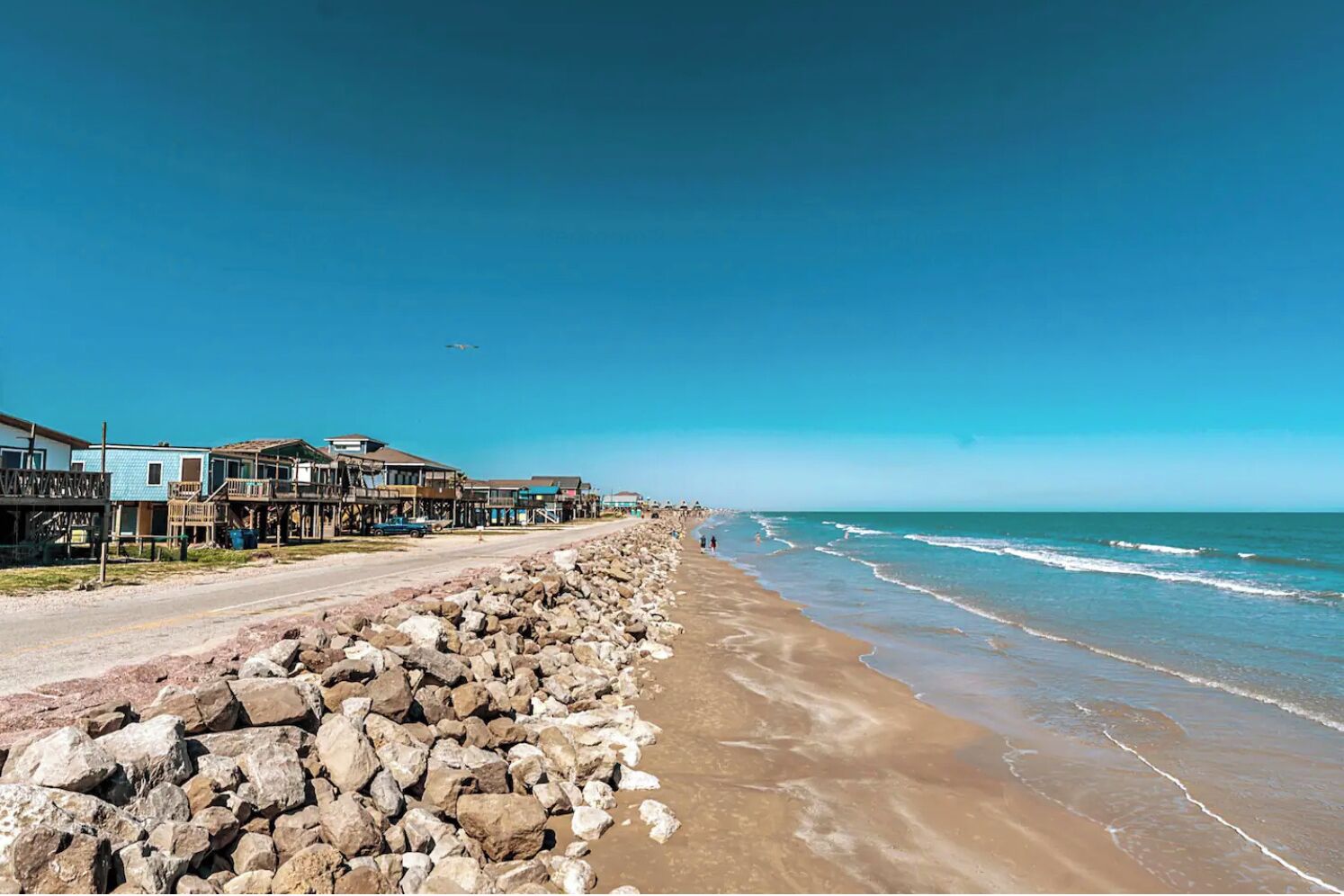 Beach nearby, beach towels