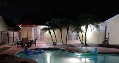 OASIS PALM HAVEN – 20 minutes to the Disney/Universal theme Parks