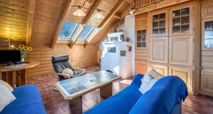 Holiday Home 'Das kleine Paradies' in the middle of nature with Garden & Wi-Fi