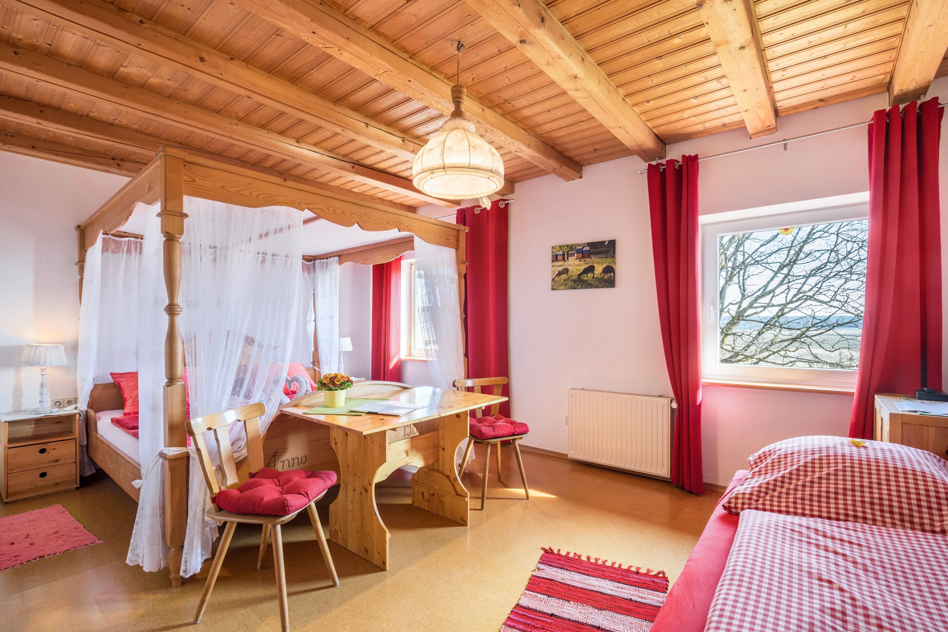 4 sovrum, strykjärn/strykbräda, gratis wi-fi och sängkläder