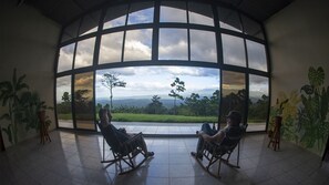 Interior - Thematic Sloth suite | into the authentic rainforest close to the ARENAL VOLCANO (San Carlos)