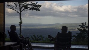 Interior - Thematic Sloth suite | into the authentic rainforest close to the ARENAL VOLCANO (San Carlos)