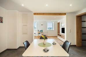 تناول الطعام