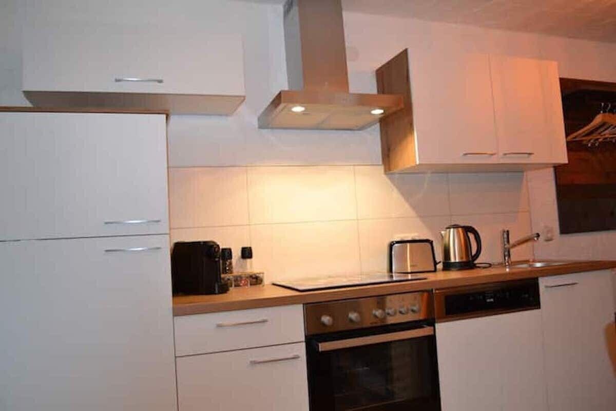 Kühlschrank, Ofen, Herdplatte, Geschirrspüler