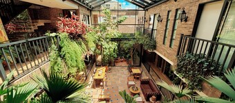 Casa Rosé Hotel
