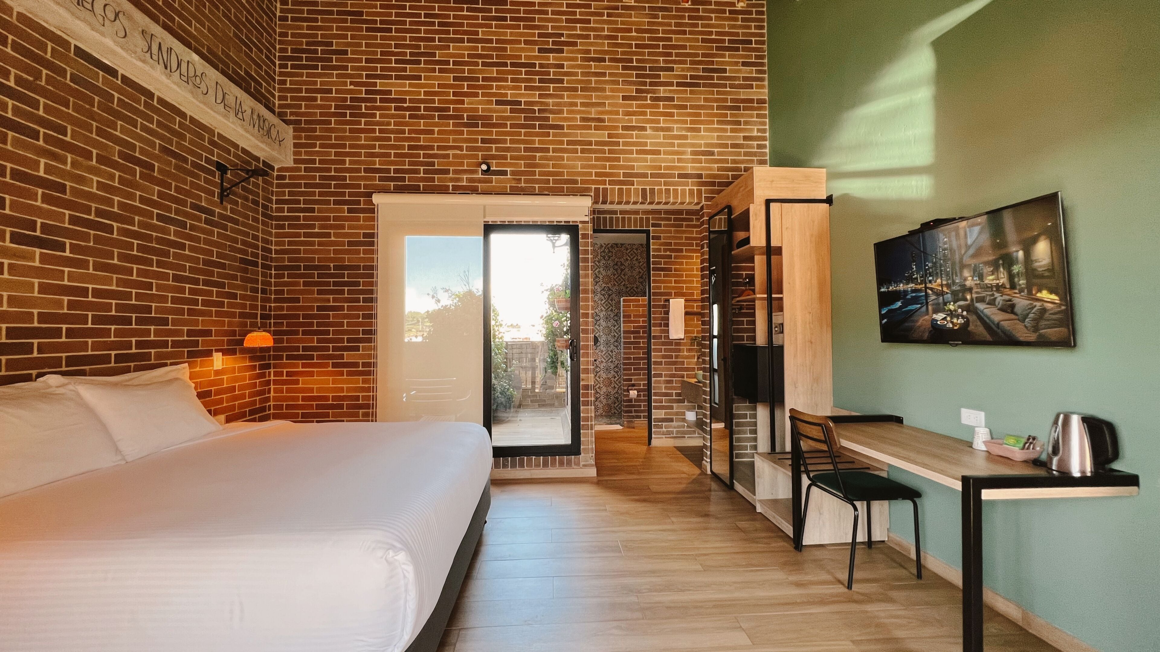 Standard Studio Suite | Premium bedding, down duvets, in-room safe, individually decorated