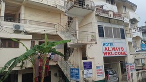 A multi-story building with a sign for 'Hotel Always Welcome'. - Hotel Always Welcome (Abu Road)