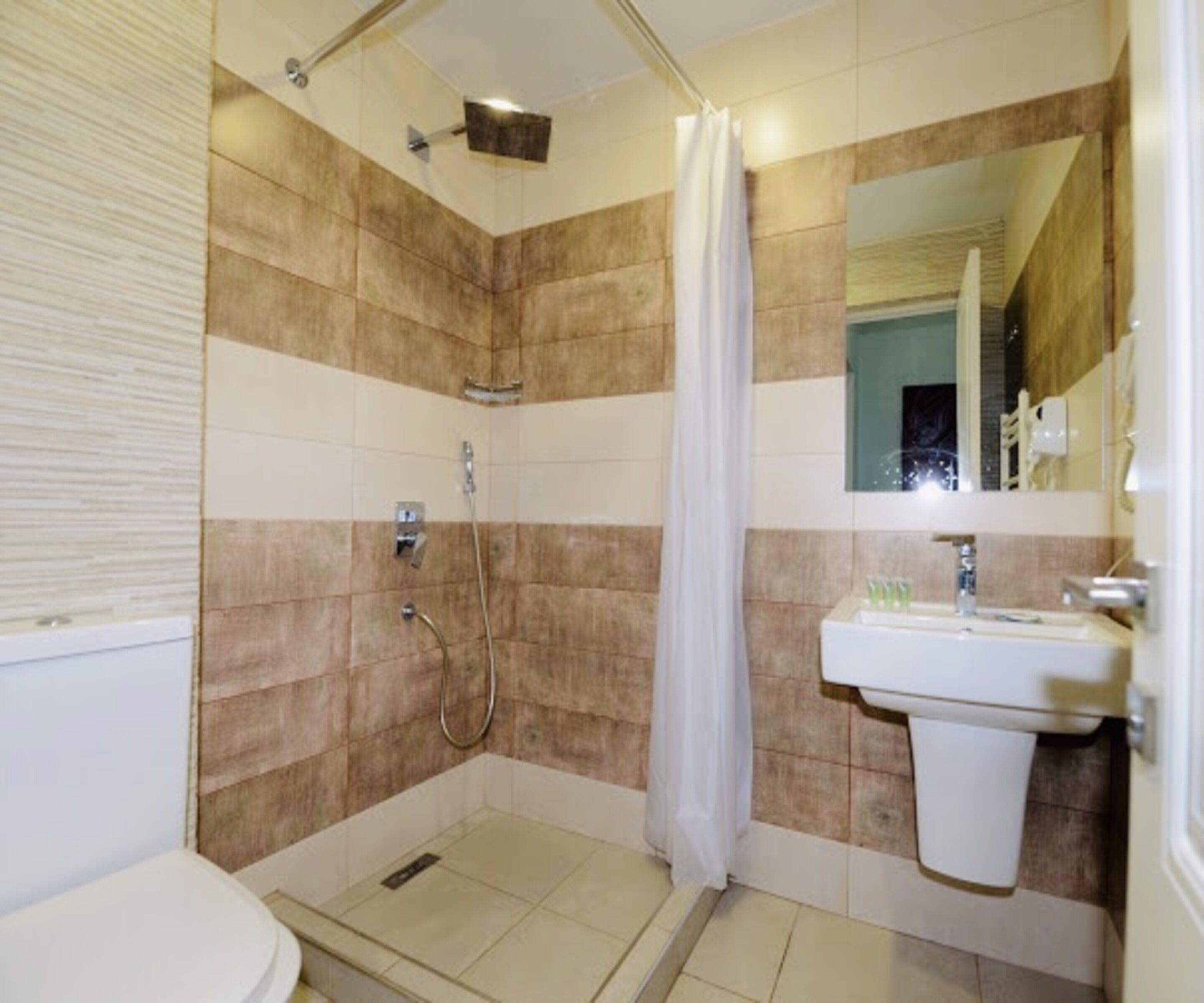 Photo - Grand Fortune Hotel