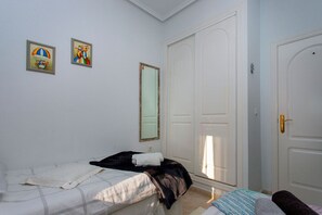 2 Schlafzimmer, Bügeleisen/Bügelbrett, kostenloses WLAN, Bettwäsche