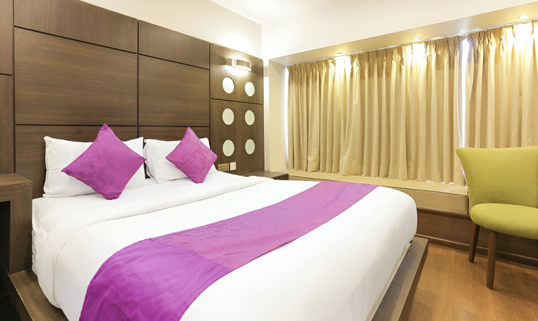 Superior Room | In-room safe, free WiFi, bed sheets