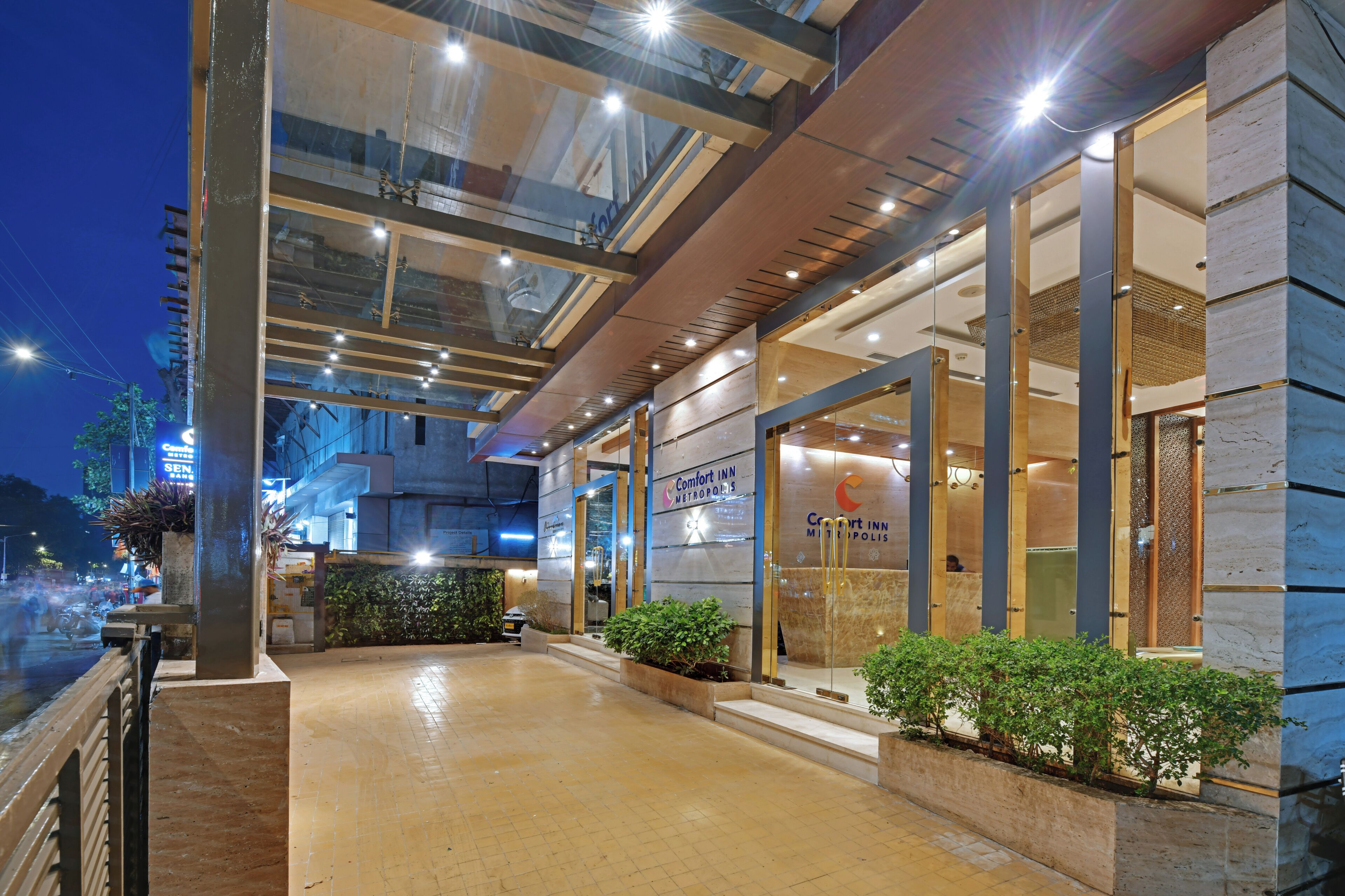 Pintu masuk hartanah