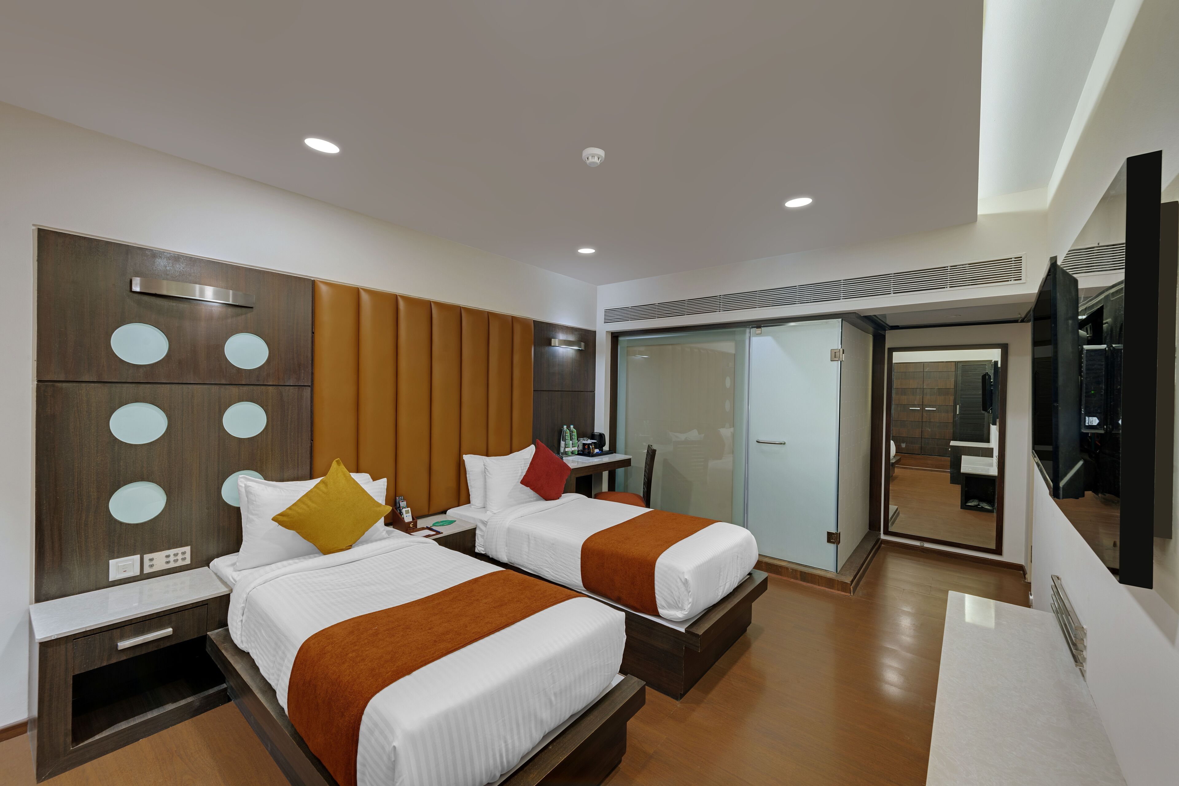 ห้องดีลักซ์, เตียงใหญ่ 1 เตียง | ตู้นิรภัยในห้องพัก, Wi-Fi ฟรี, ผ้าปูที่นอน