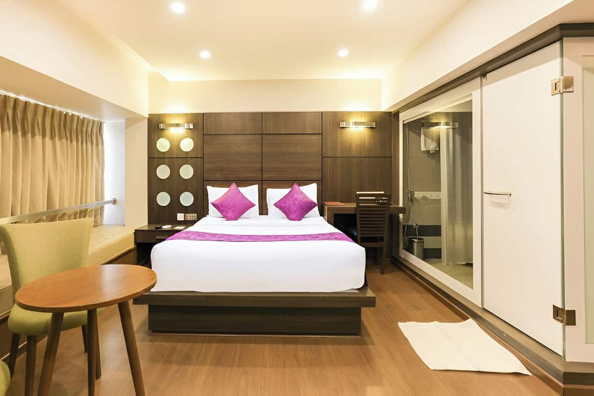 Superior Suite | 1 bedroom, in-room safe, free WiFi, bed sheets