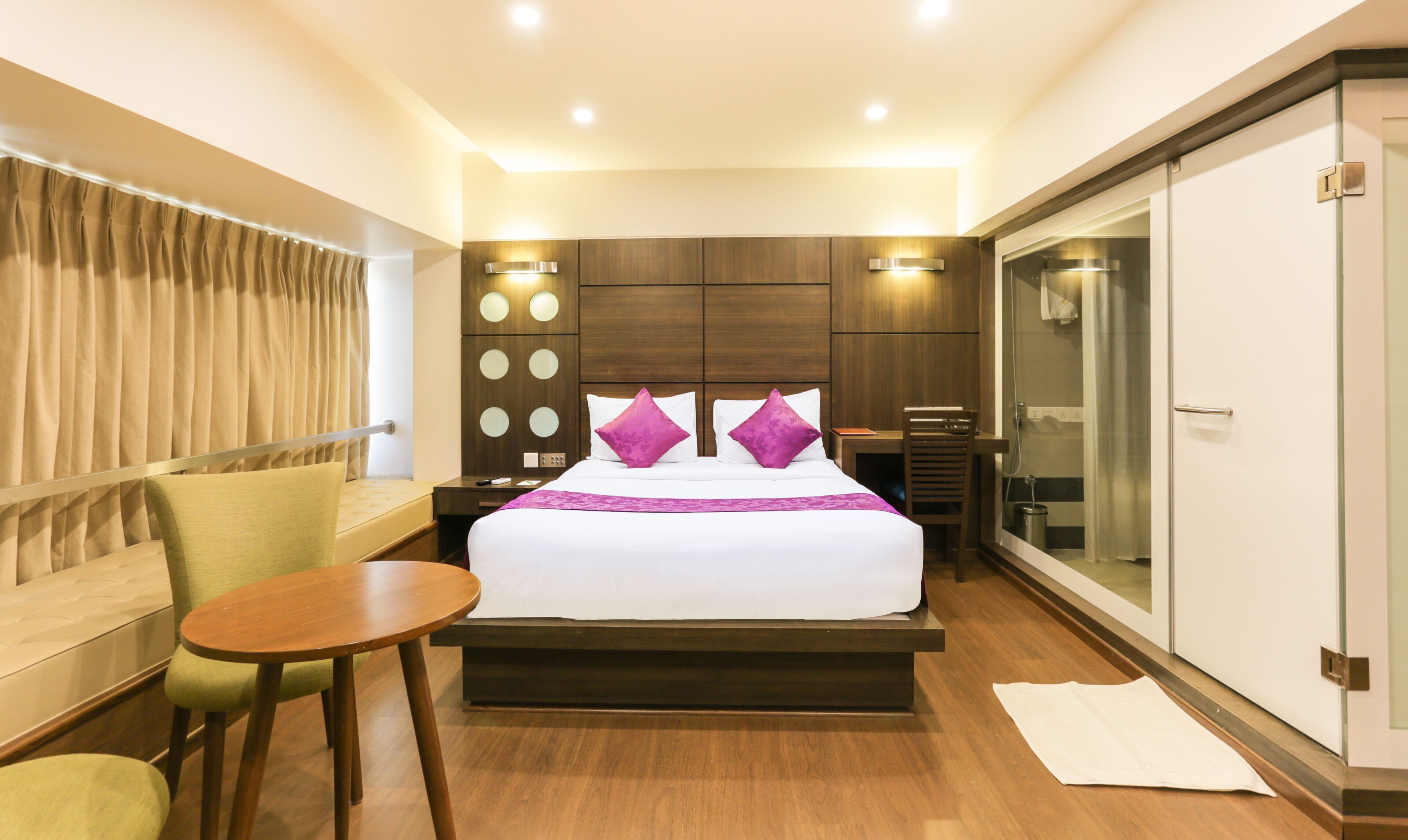 In-room safe, free WiFi, bed sheets