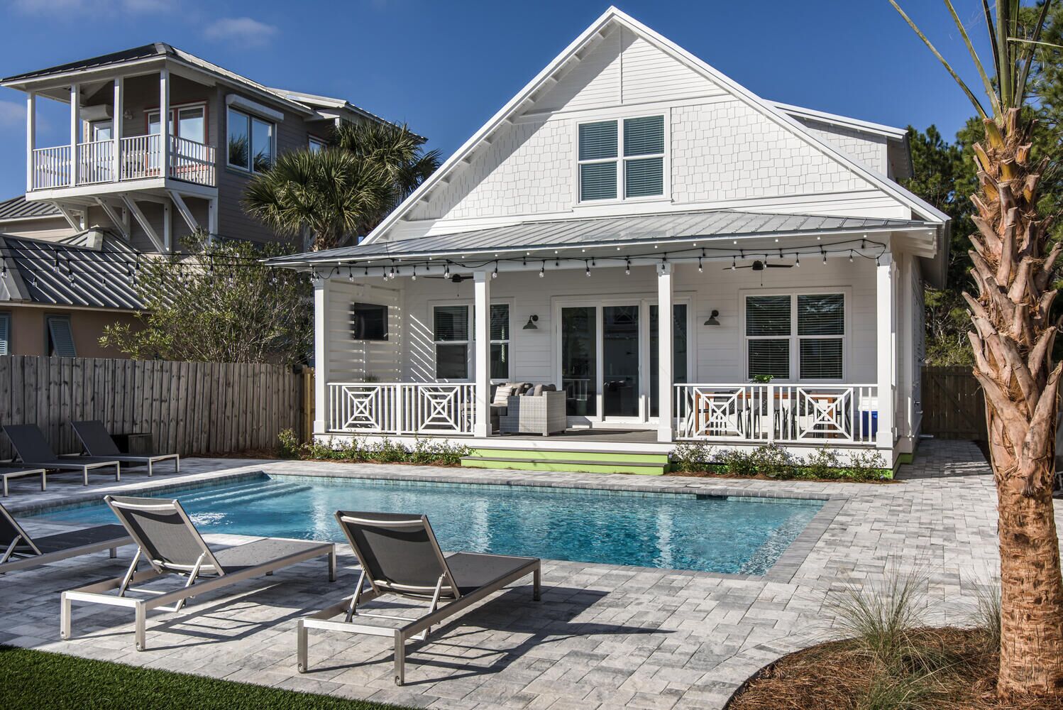 LOW Summer rates!! Spacious home in the heart of Seagrove Beach w/ Private Pool