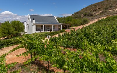 2 Bed Farmstay Cottage with Private Pool and Aircon | Buffelsbank