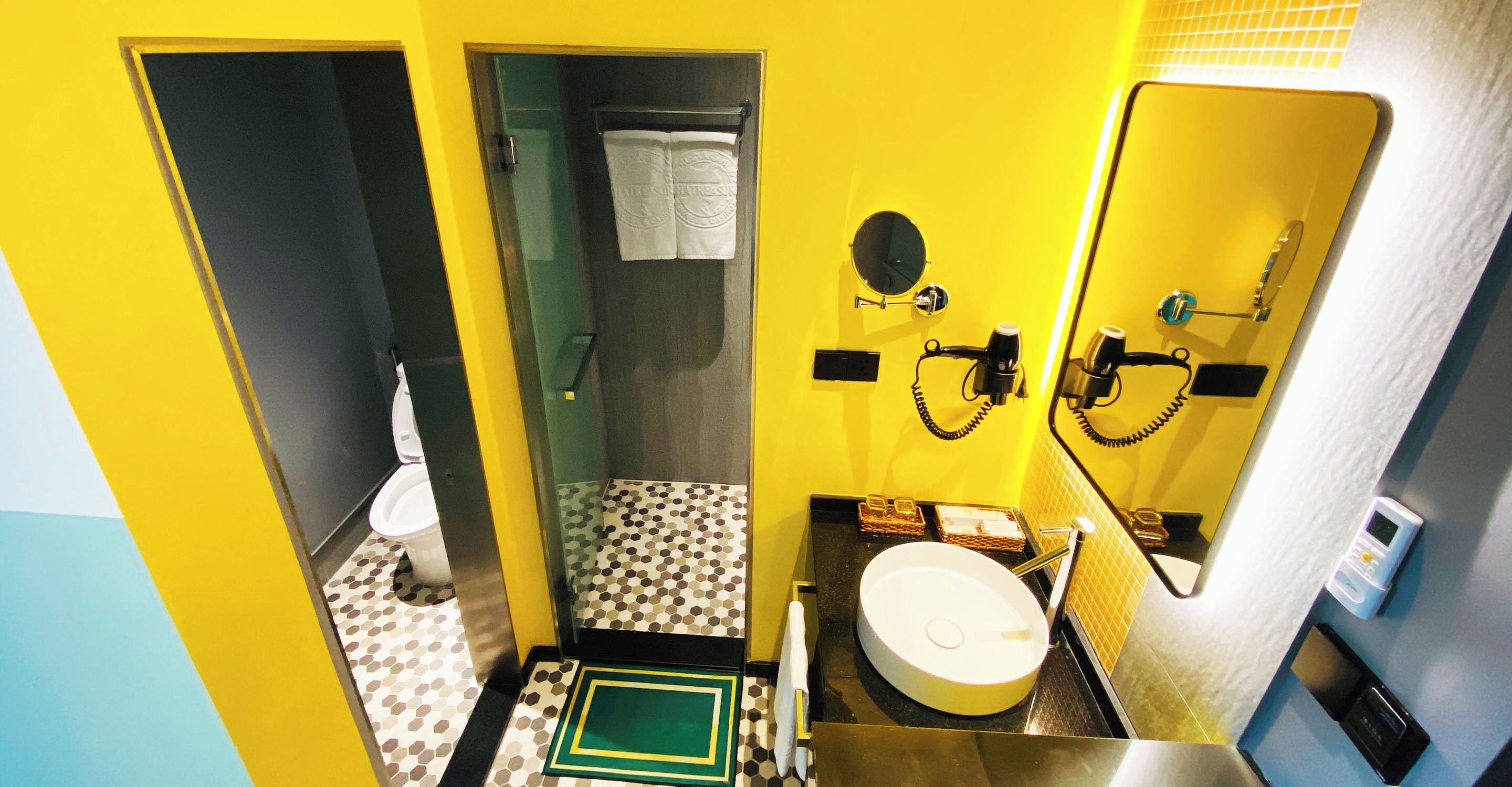 shower, free toiletries, hair dryer, slippers