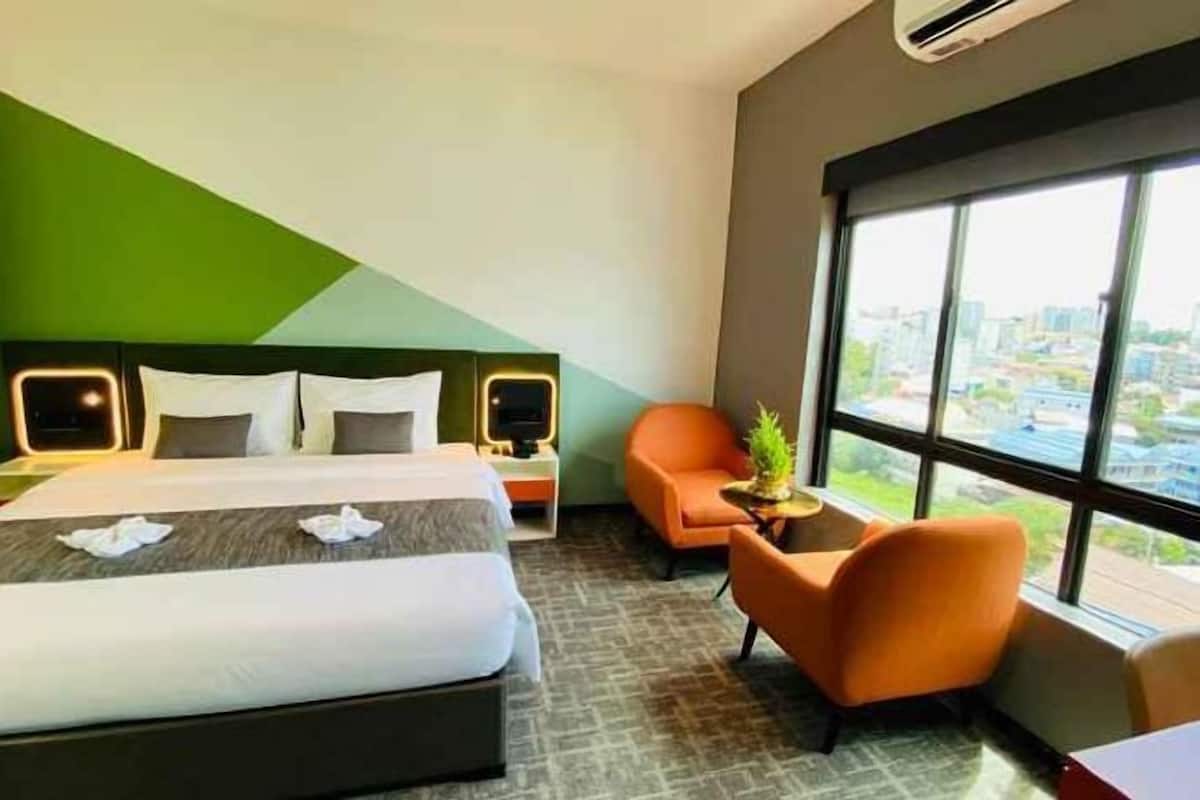 2 quartos, roupas de cama premium, frigobar, cofres nos quartos