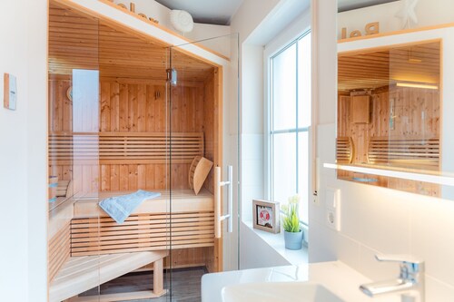 ROB 23 für 7 Personen, ca. 86 qm, Sauna, Whirlpool - Feriendorf Robbenplatte