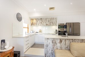 Executive Apartment | Private kitchen
