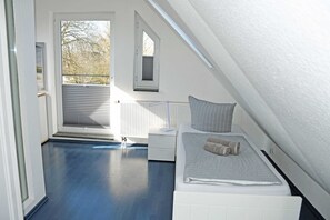 2 Schlafzimmer, Reisekinderbett, WLAN, Bettwäsche