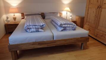2 Schlafzimmer, WLAN, BettwÀsche