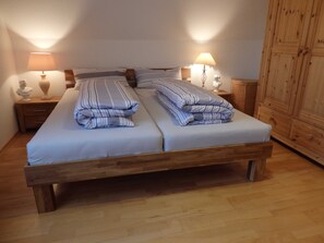 2 室のベッドルーム、WiFi、ベッドシーツ