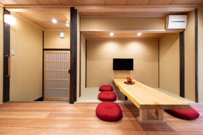 Interior - Kouhaku Nijo Koto (Kyoto)