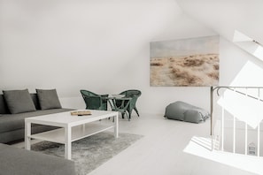 Smart TV - Vacation homes island Usedom house Samara 8 -view of the Achterwasser-sauna whirlpool (Lütow)