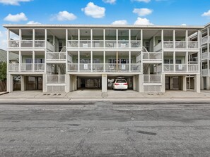 Exterior - Ocean Views, Balcony Swing, Heated Pool Access (Tybee Island)