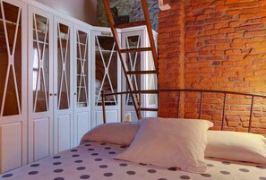 3 dormitorios, tabla de planchar con plancha, wifi gratis y ropa de cama