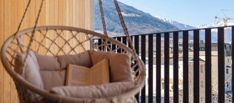 Appartement "Adler Living Attika Wohnung" avec vue sur les montagnes, terrasse et Wi-Fi