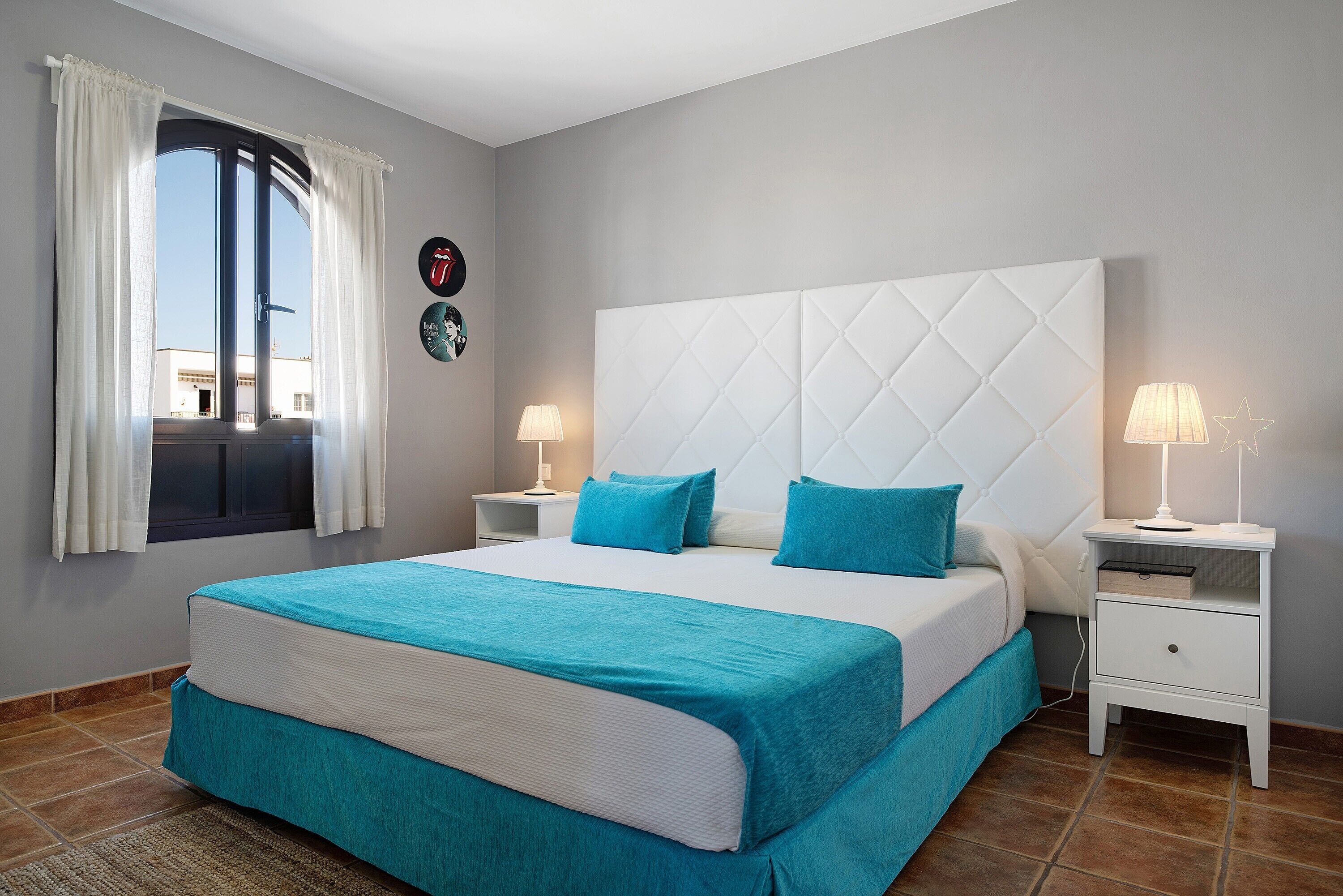 2 slaapkamers, een strijkplank/strijkijzer, gratis wifi, beddengoed