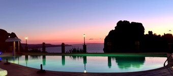 Villa L'Estasi Tanca Piras by the Pool with Sea View, Terrace, BBQ, Wi-Fi