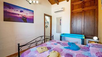 2 quartos, ferros/tábuas de passar roupa, Wi-Fi de cortesia